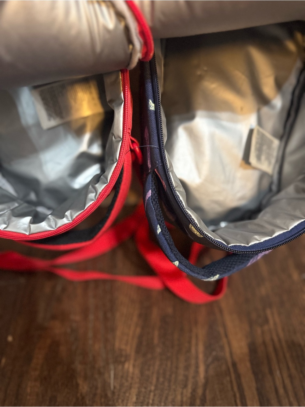 Bundle (2) NIKE Insulated Lunch Totes - Picture 4 of 11